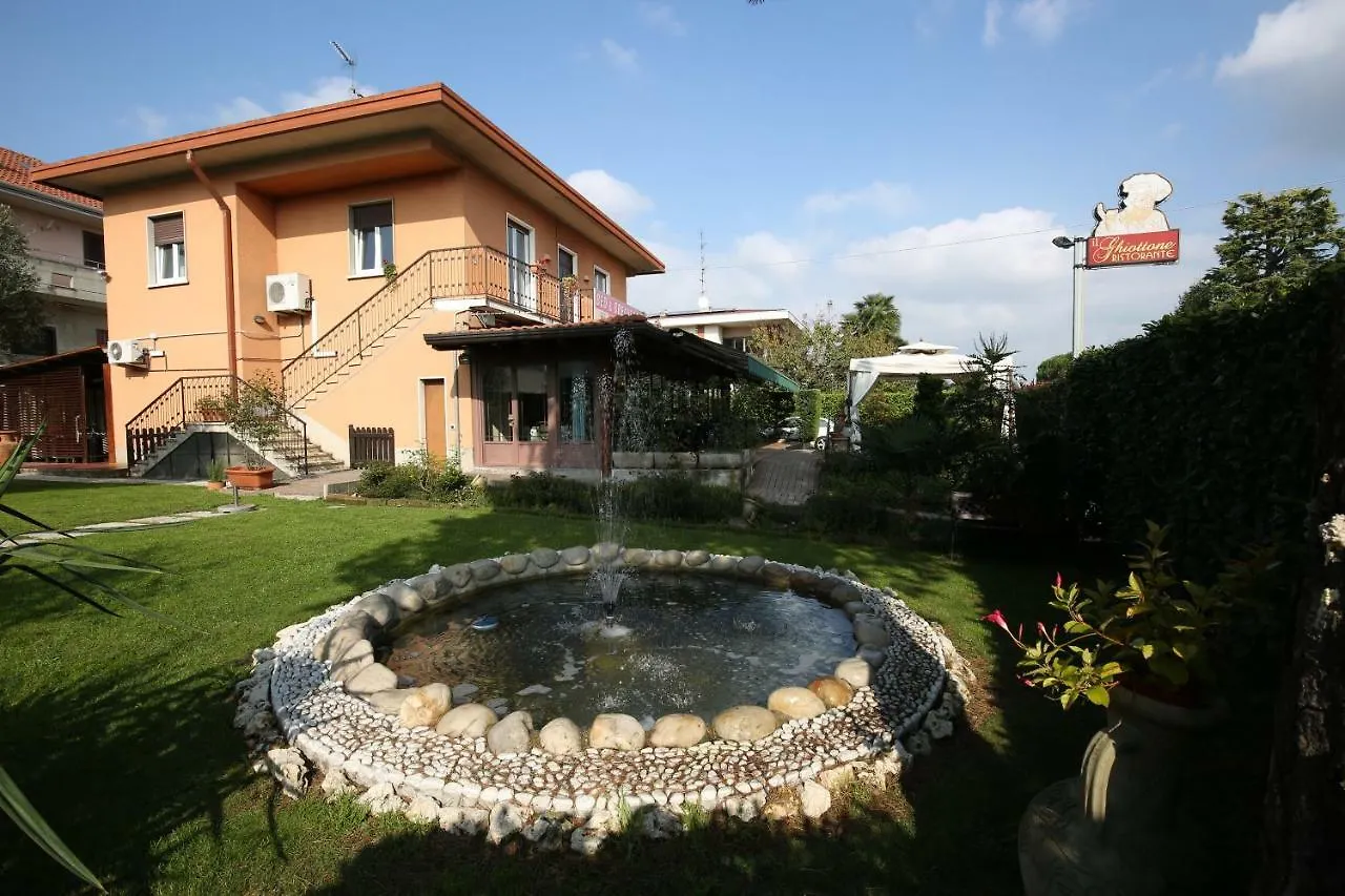 Bed And Breakfast D&D Cardano Al Campo 0*,